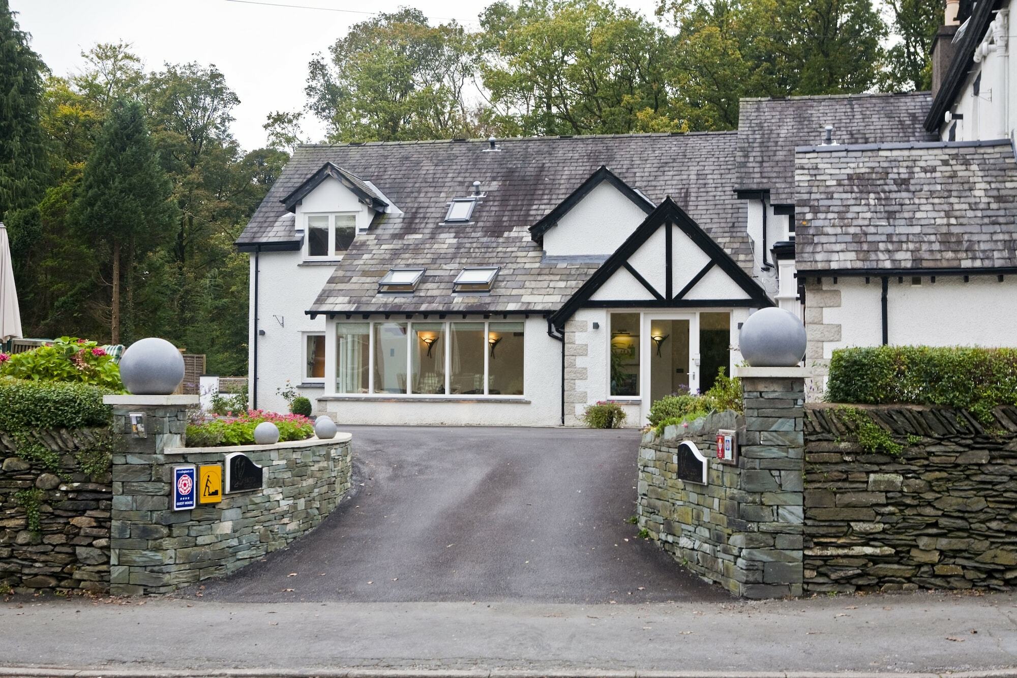 Hawksmoor Guest house 5*